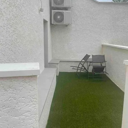 Appartement T2, Aeroport, Cnpe, Ufpi, Rte Villette-dʼAnthon